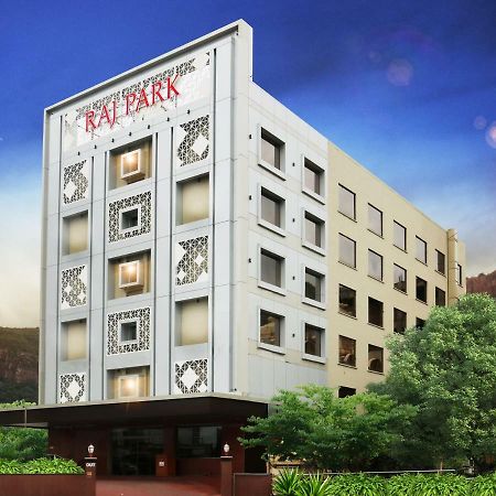 Raj Park- Hill View Hotel Tirupati Exterior foto
