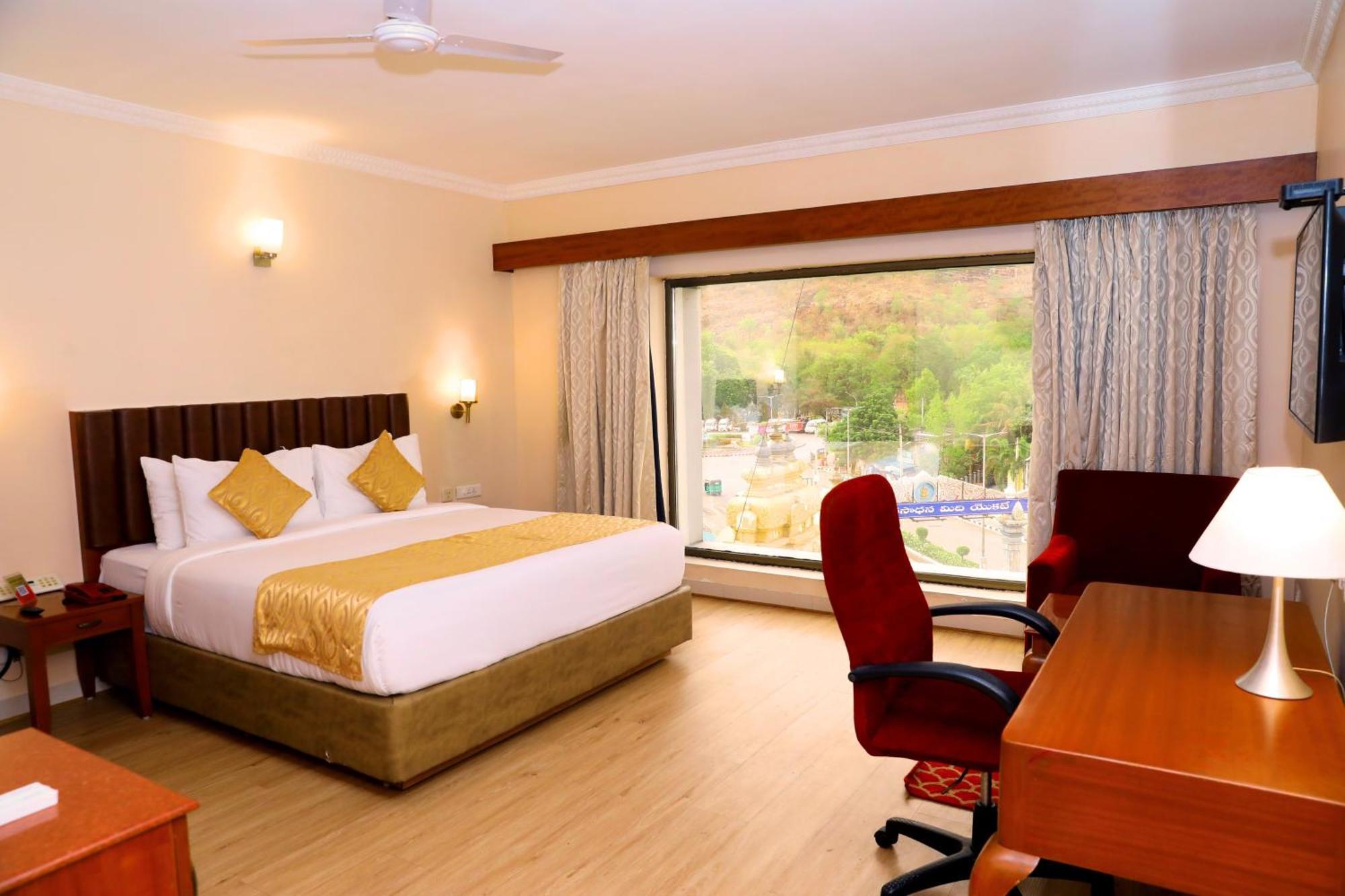 Raj Park- Hill View Hotel Tirupati Exterior foto