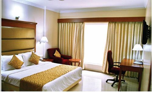 Raj Park- Hill View Hotel Tirupati Exterior foto