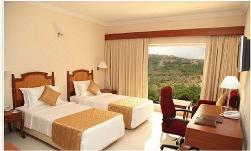 Raj Park- Hill View Hotel Tirupati Exterior foto
